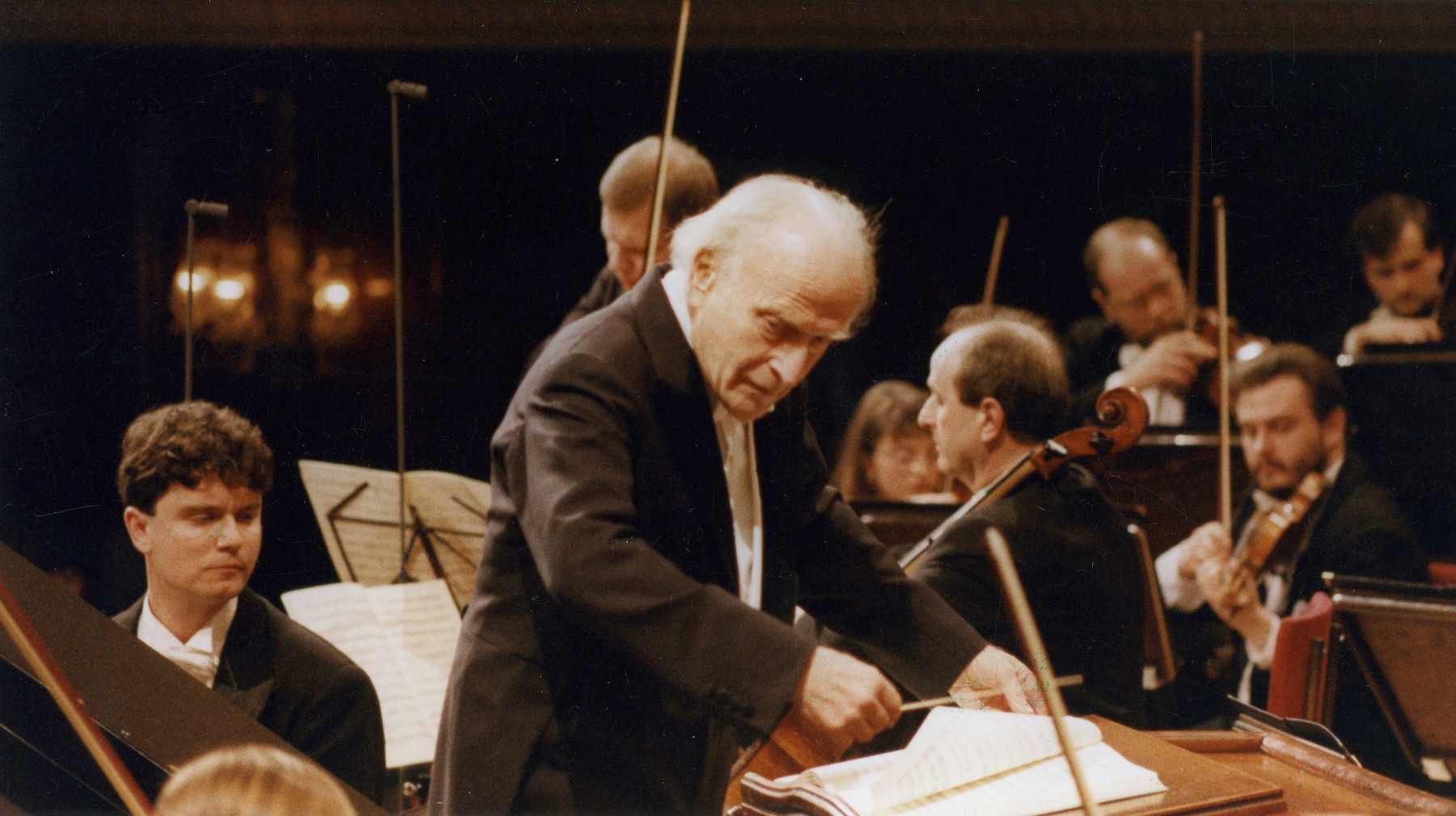 Yehudi Menuhin, Sinfonia Varsovia