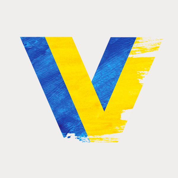 Baner z dwiema literami V w barwach flagi Ukrainy - niebieski i żółty
